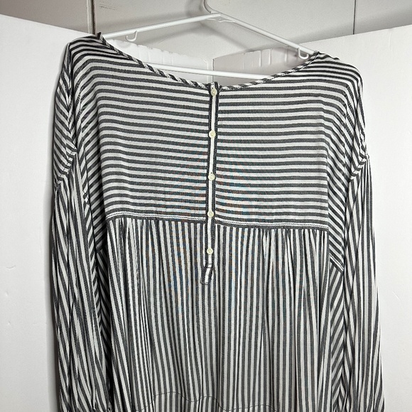 Max Studio Blouse - Picture 1 of 2